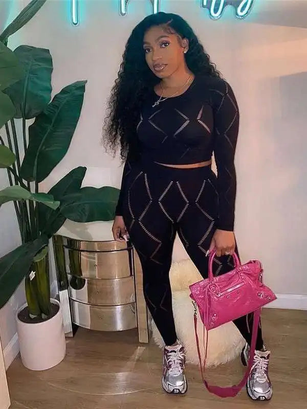 Knitted Geometric Pattern Long Sleeve Crop Top + Matching Biker Shorts Women's Solid Color 2-Piece Set