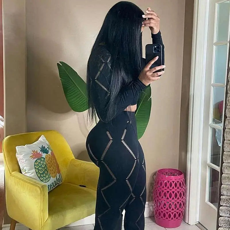 Knitted Geometric Pattern Long Sleeve Crop Top + Matching Biker Shorts Women's Solid Color 2-Piece Set