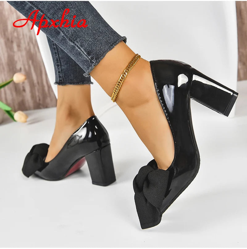 Oversized Butterfly Knot Bow Flower Design Patent Leather Square Heel Women's Pumps