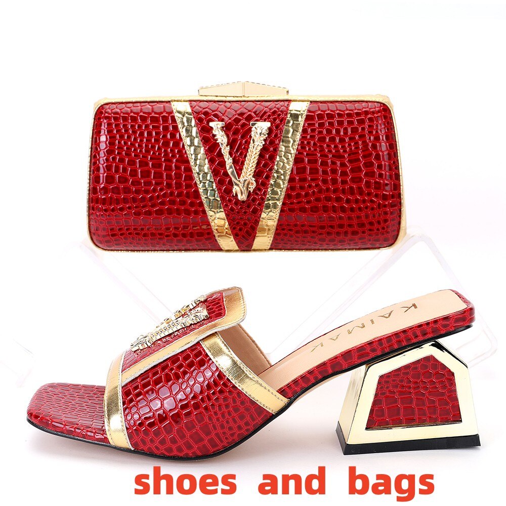 V Design Thick Heel Slipper Sandals +  Clutch Purse Set