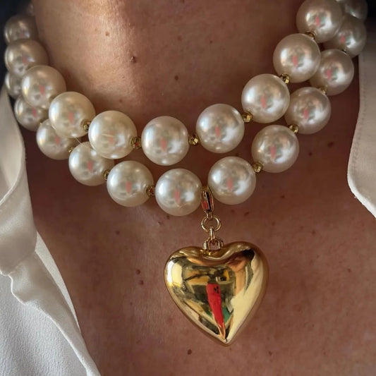 Vintage Gold Heart Pendant Big Pearl Collar Choker Woman's Choker Necklace