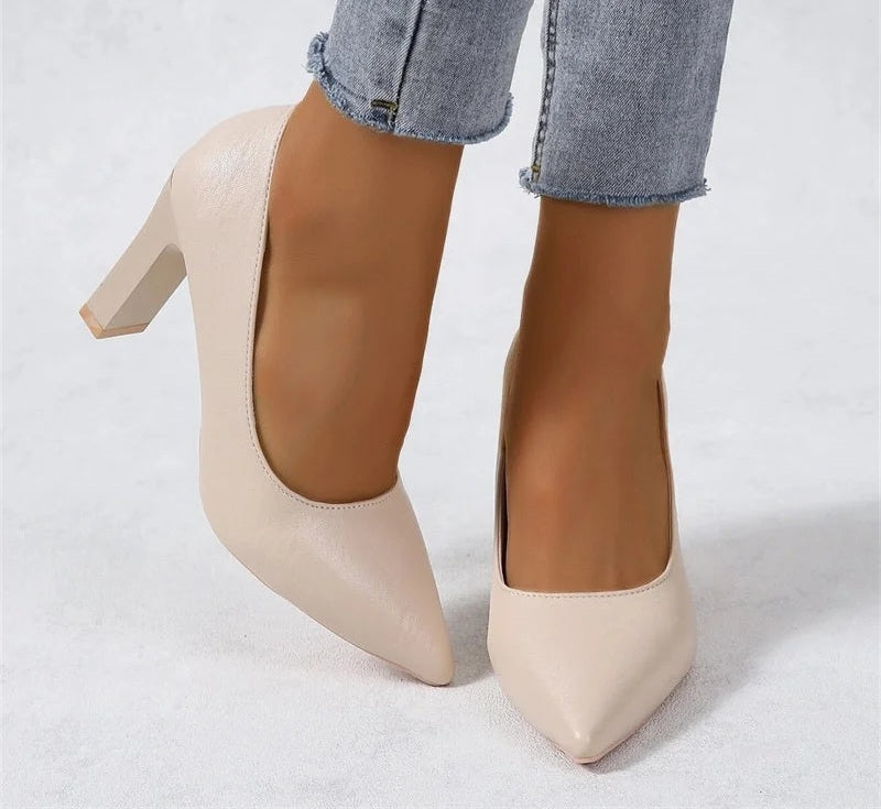 Vintage Solid Pointed Toe Chunky High Heel Women's Pumps