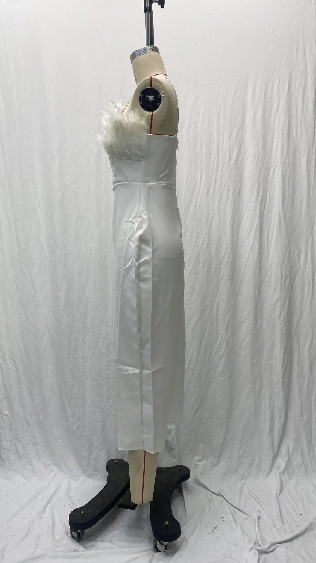 2024 New Cross-border Spring Summer Women's Fashion Tank Feather Dress Elegant Slimming Arm-covering Gown For Banquets