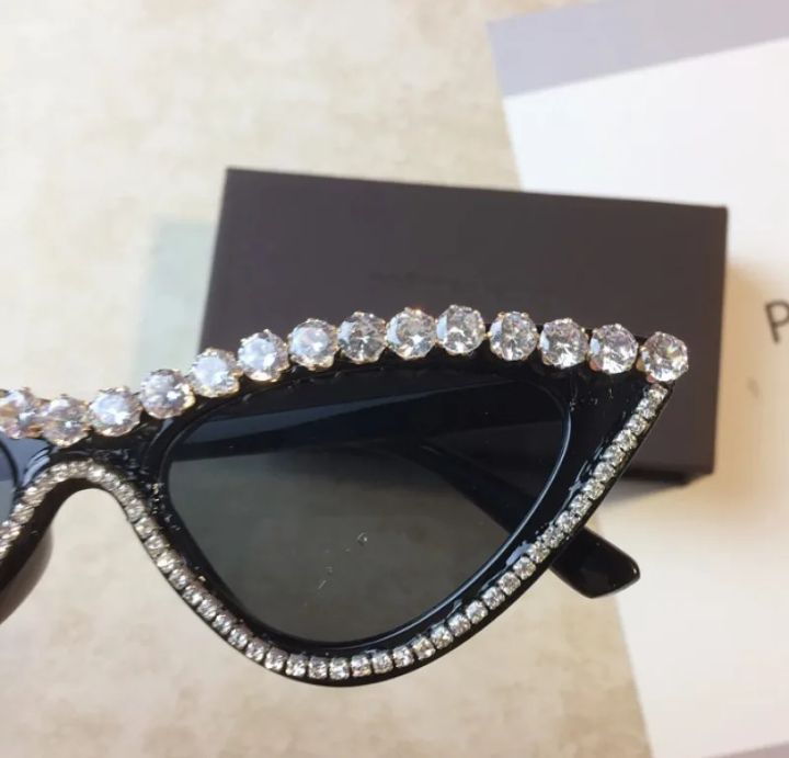 Black Diamond Encrusted Women's Cat Eye UV400 Sunglasses