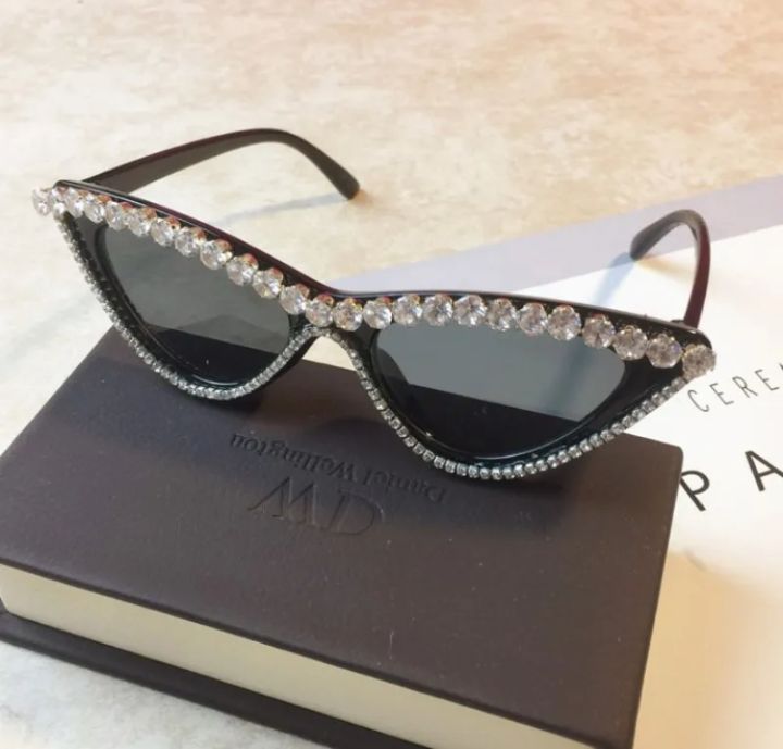 Black Diamond Encrusted Women's Cat Eye UV400 Sunglasses