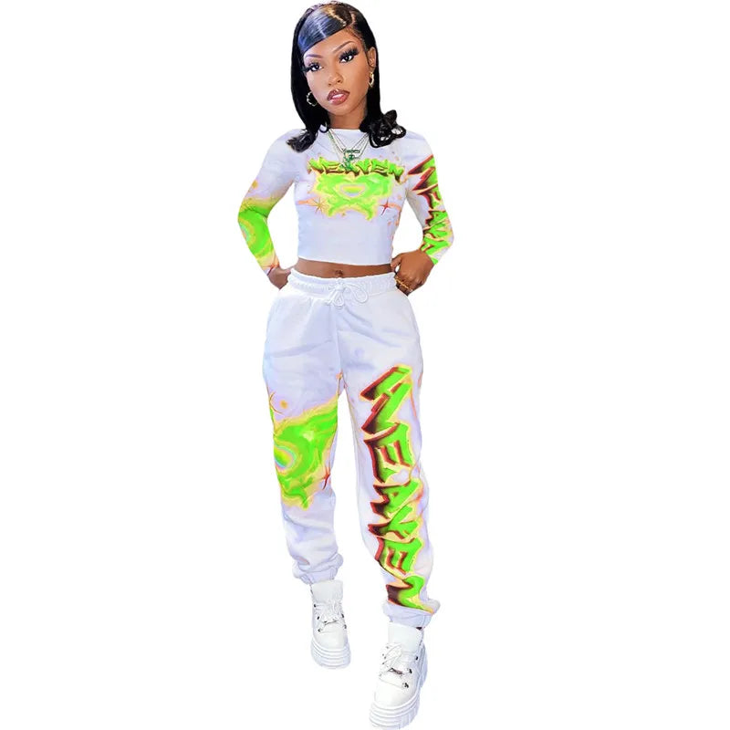 Grafitti Paint Graphic Print Long Sleeve Women's O-Neck Pullover Crop Top + Jogger Sweatpants 2-Piece Set