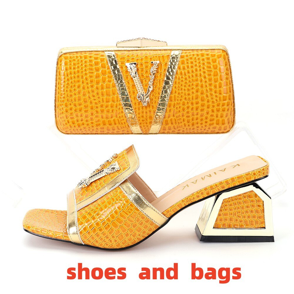 V Design Thick Heel Slipper Sandals +  Clutch Purse Set