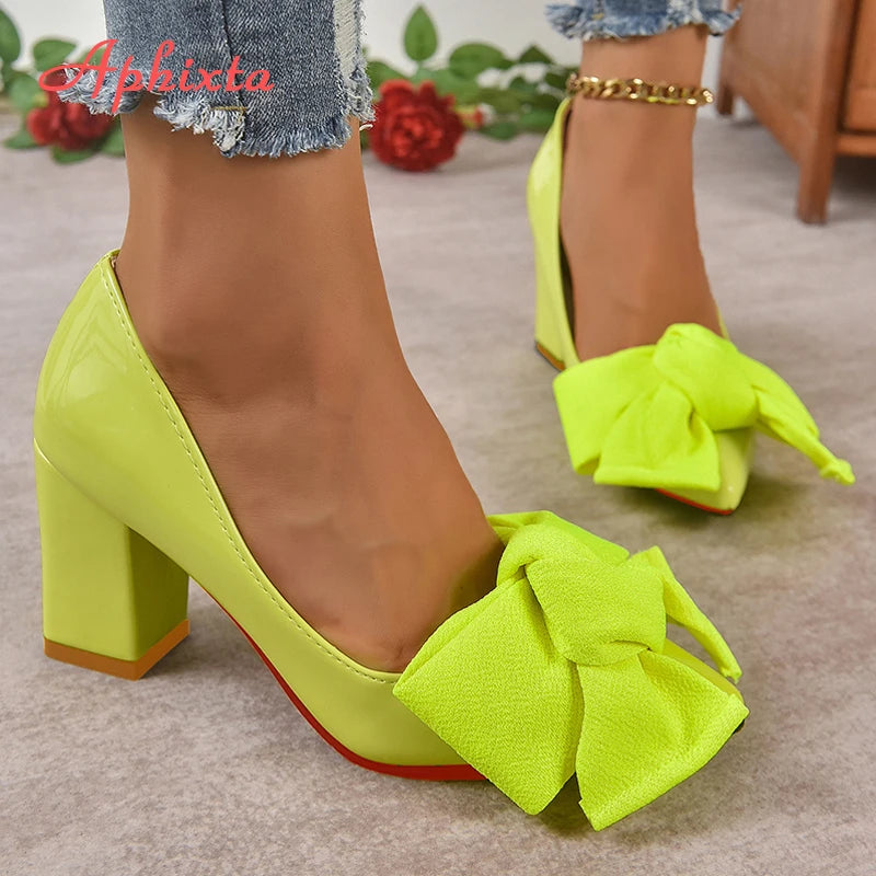 Oversized Butterfly Knot Bow Flower Design Patent Leather Square Heel Women's Pumps