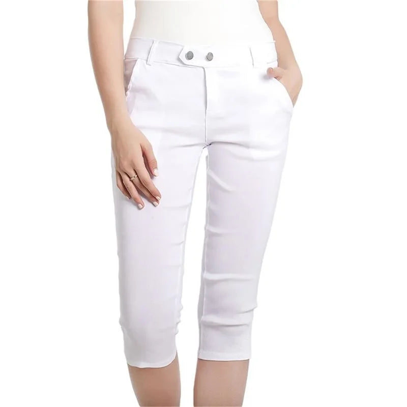 Ladies Solid Color Button Fly Basic Capri Pants