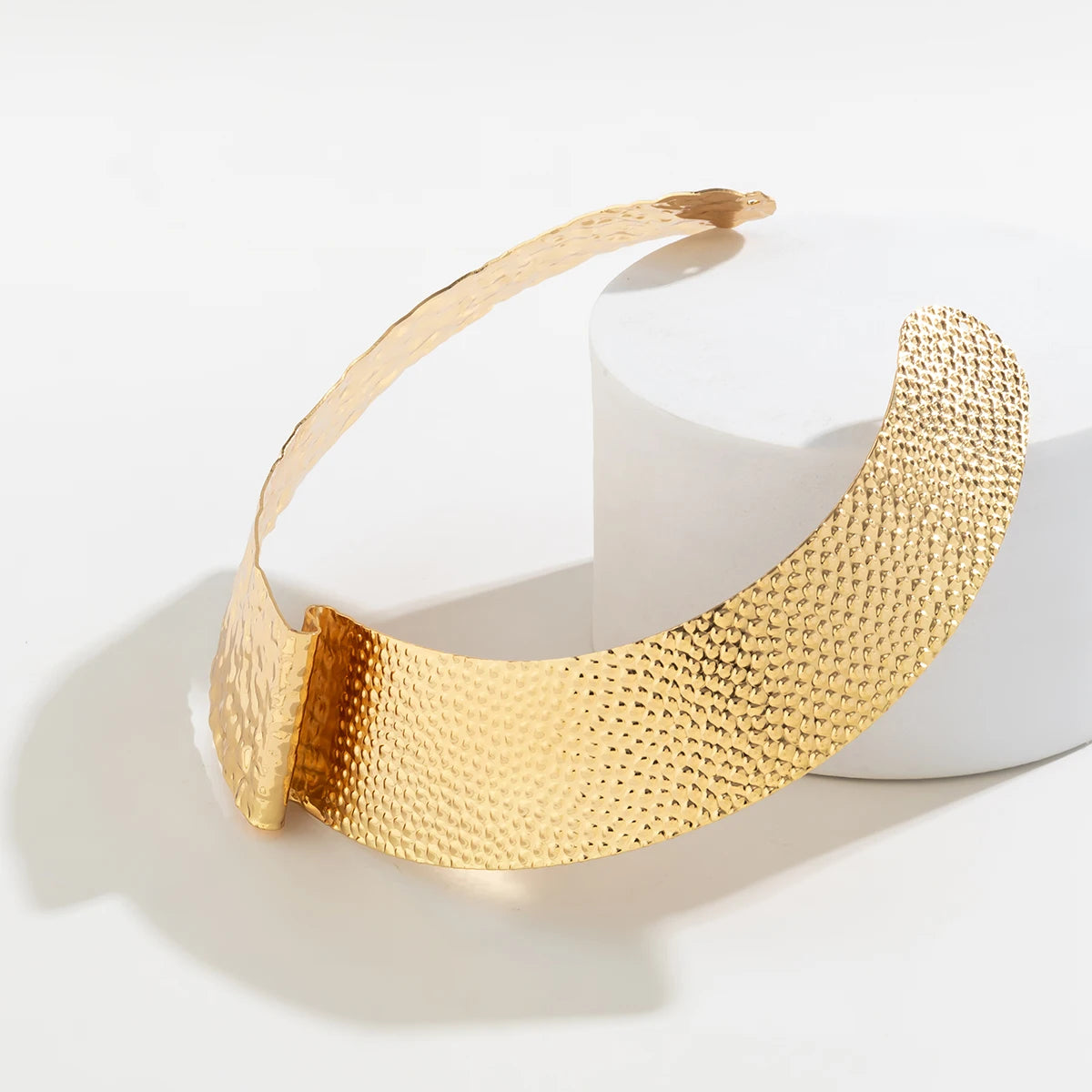 Exaggerated Fold Metal Wire Gold Choker Necklace