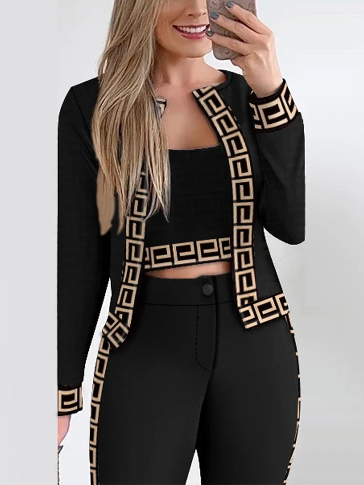 Geometric/Plaid Print Contrast Paneled Crop Blazer & Pants Ladies 2-Piece Suit