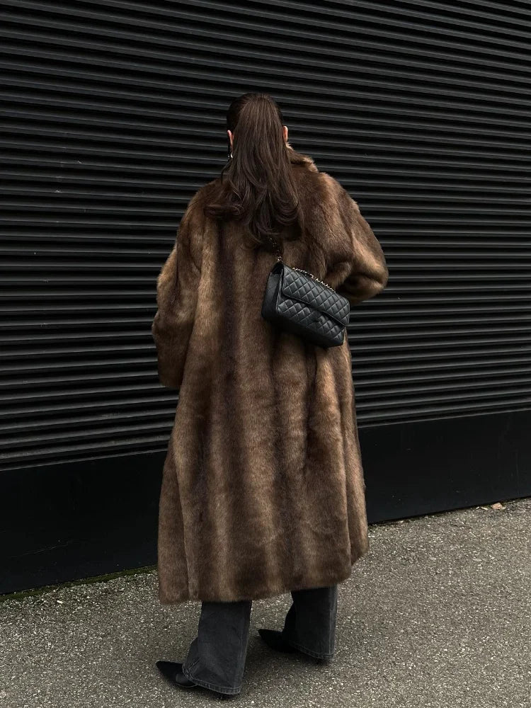 Retro Faux Fur Lapel Single Breasted Long Sleeve Pocketed Trenchcoat