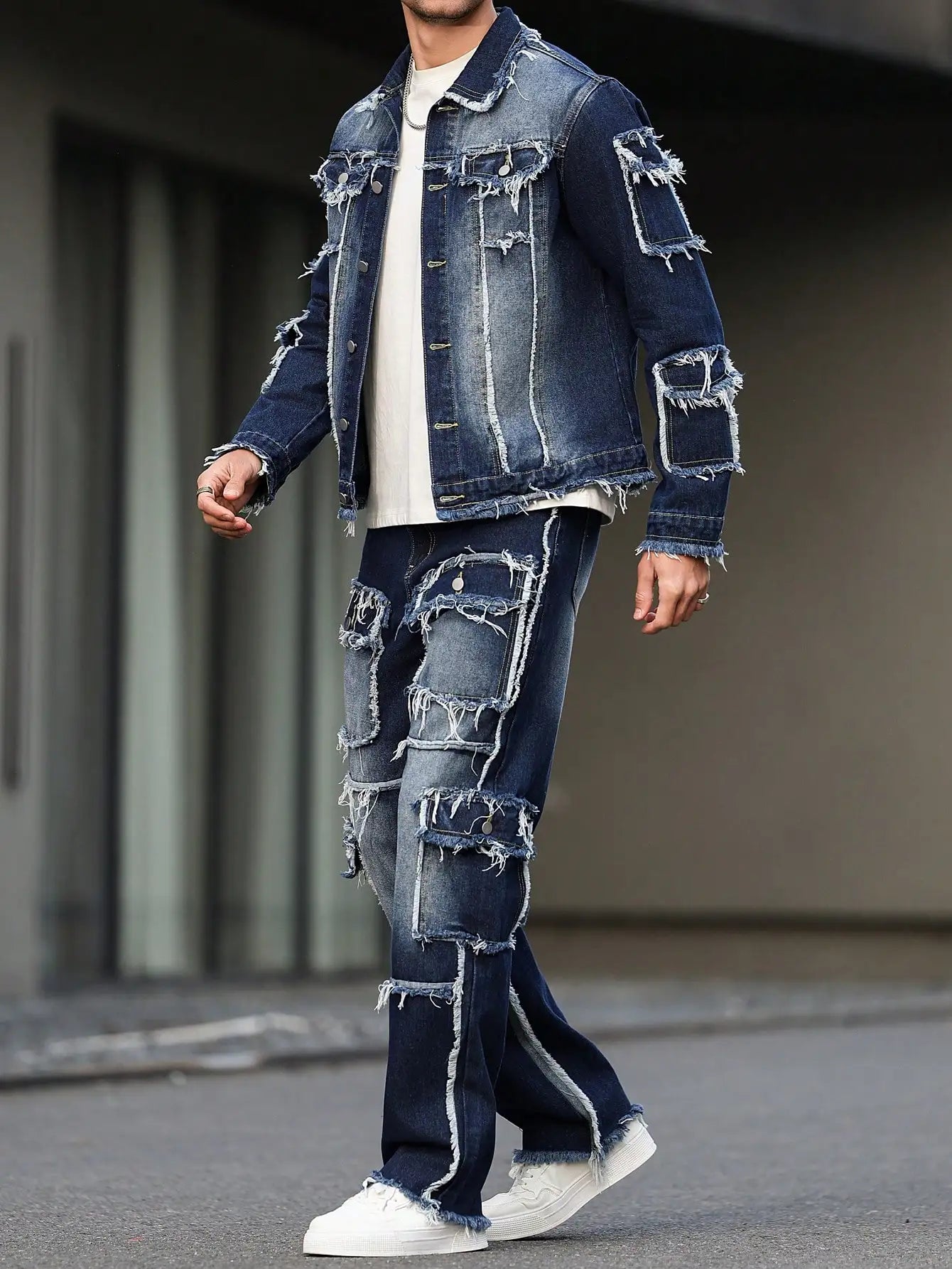 Men's Gradient Colorblock Denim Ripped Faded Dark Blue Fringe Hem Multi-Pocketed Hip-Hop Cargo Jeans 2-Piece Set (Jean Jacket + Stacked Jeans)
