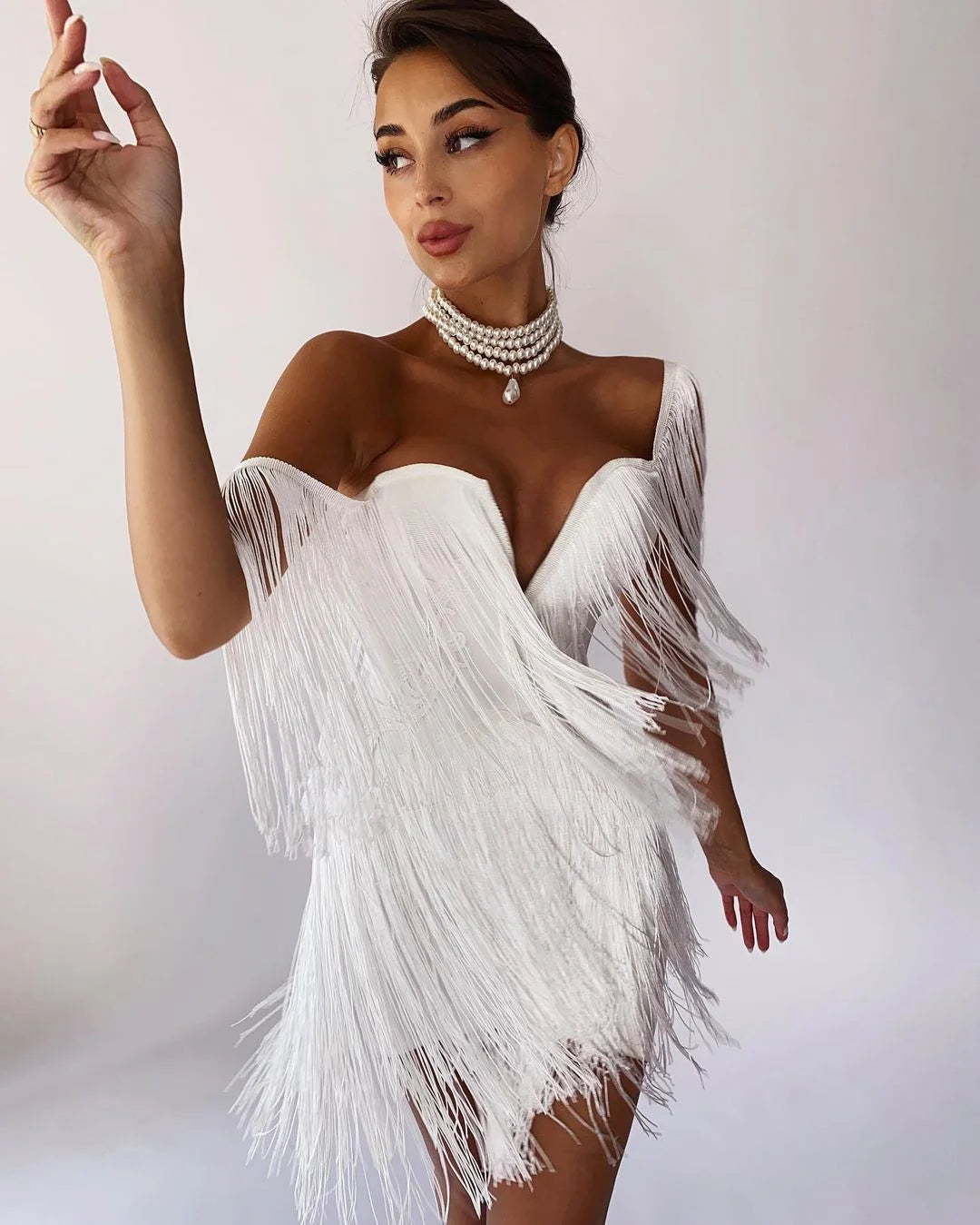 Off-the-Shoulder Tassel Fringe Design Bandage Strapless Zipper Back V-Neck Mini Formal Bodycon Party Dress