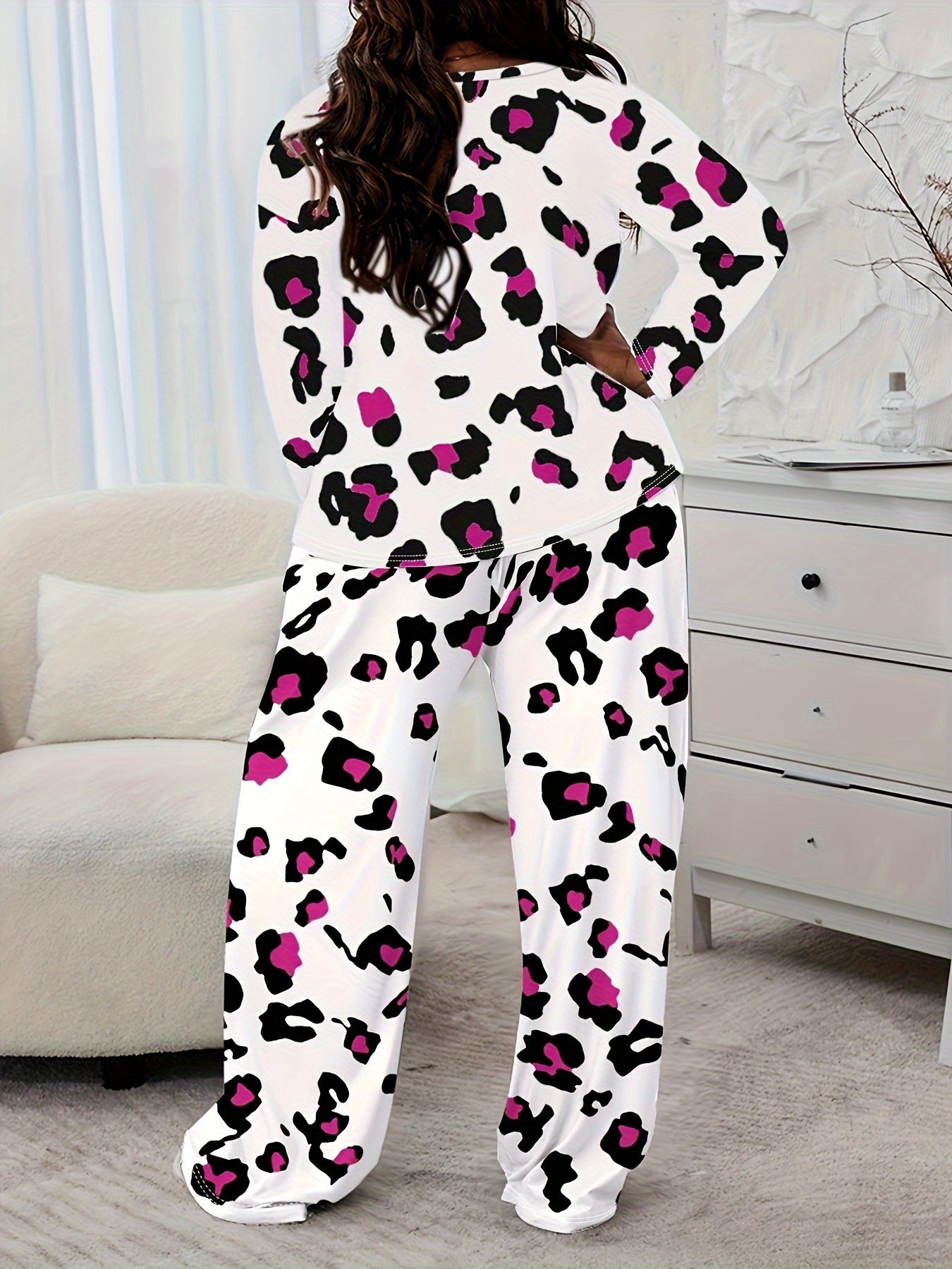 Leopard Print Women's Long Sleeve O-Neck T-Shirt & Lounge Pants Pajama 2-Piece Set
