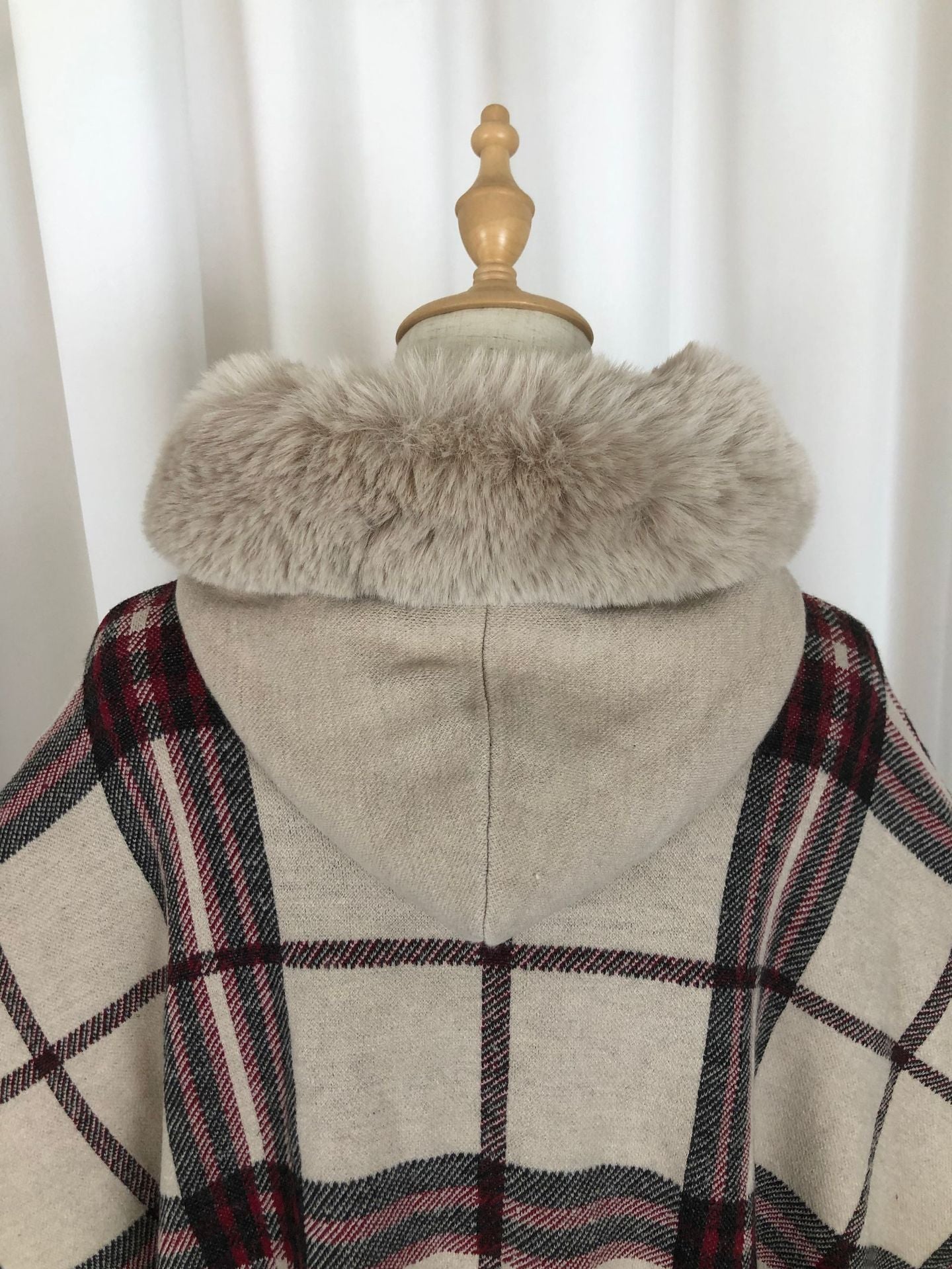 Plaid Tassel Fringe Design Women's Open Cardigan Shawl  Sweater