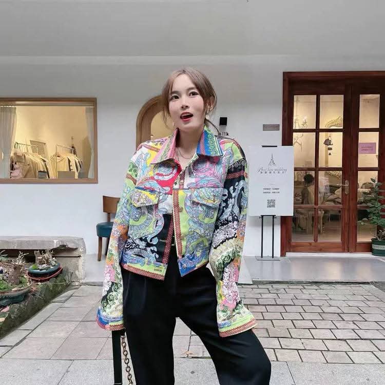Denim Abstract Floral Baroque Print Women's Long Sleeve Turn-Down Collar Jean Jacket