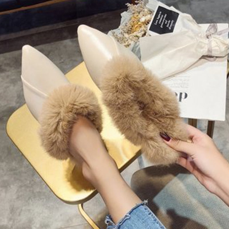 Furry Women's Pointed Toe Flat Slip-On Mules