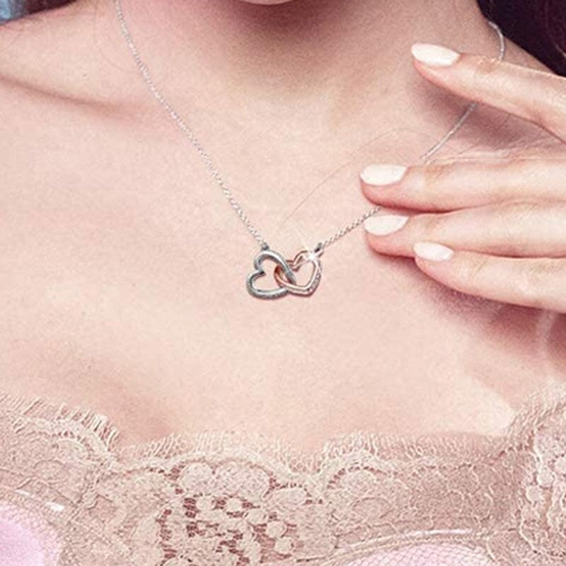 Mother Daughter Love Double Heart-shaped Connected Hollow Chain Necklace Gift