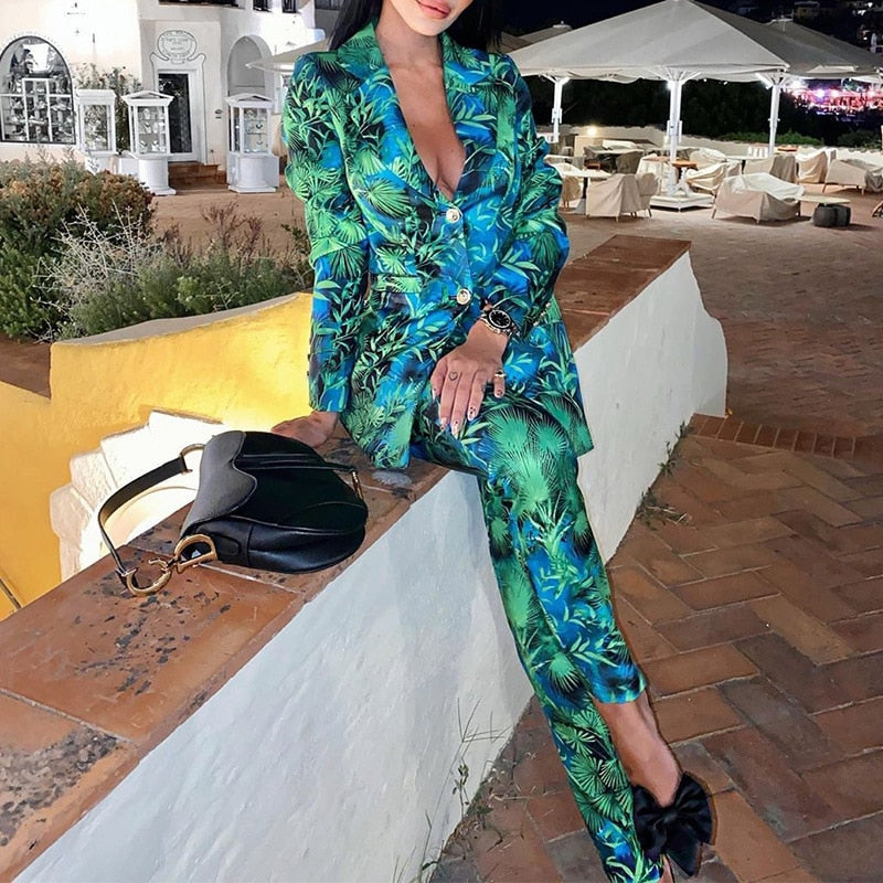 Multi-Colored Floral/ Leaf Print Single Breasted Women's Blazer & Matching Pants 2-Piece Suit