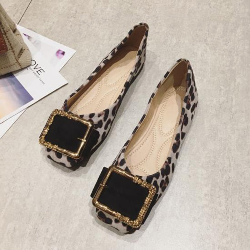 Leopard Print Metal Buckle Design Flats