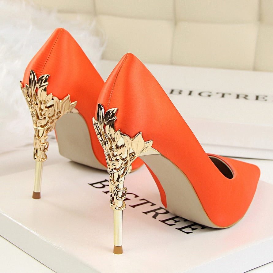 Women's Metal Carved Pointed Toe Ladies Pumps