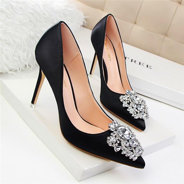 Crystal Pendant Pointed Toe Silk Stiletto High Heel Pumps