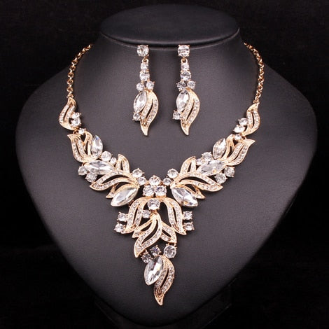 Indian Bridal Jewelry Sets: Earrings + Necklace