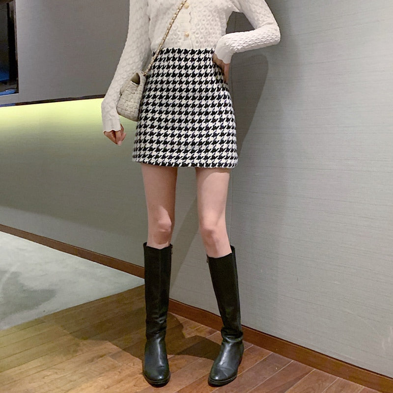 Preppy Style Houndstooth Plaid Black/White Ladies High Waist Mini Skirts